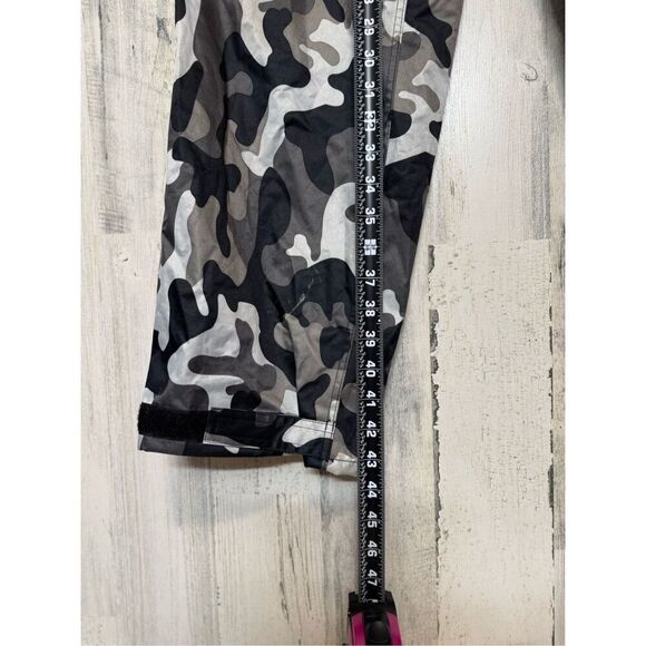 Camo cargo pants - Picture 2 of 6